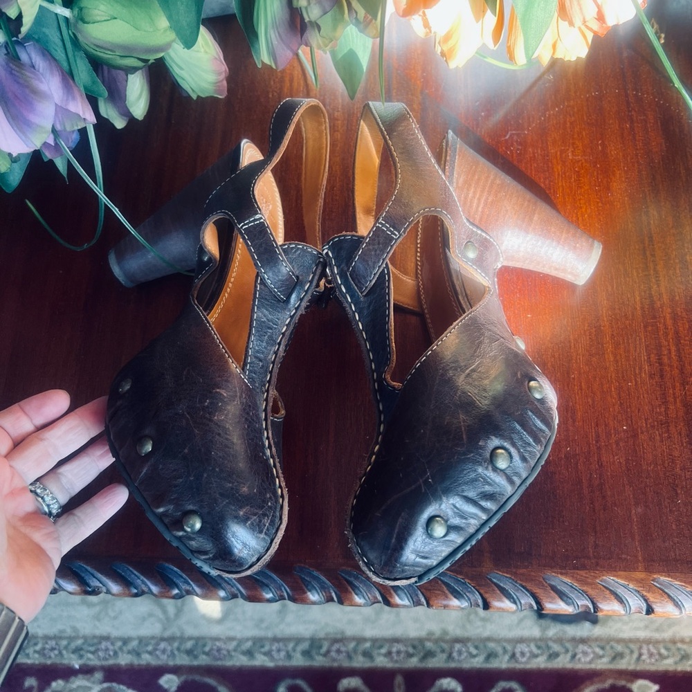 Black T-Strap Women's Heels - Classic Slingback - Picture 4 of 8